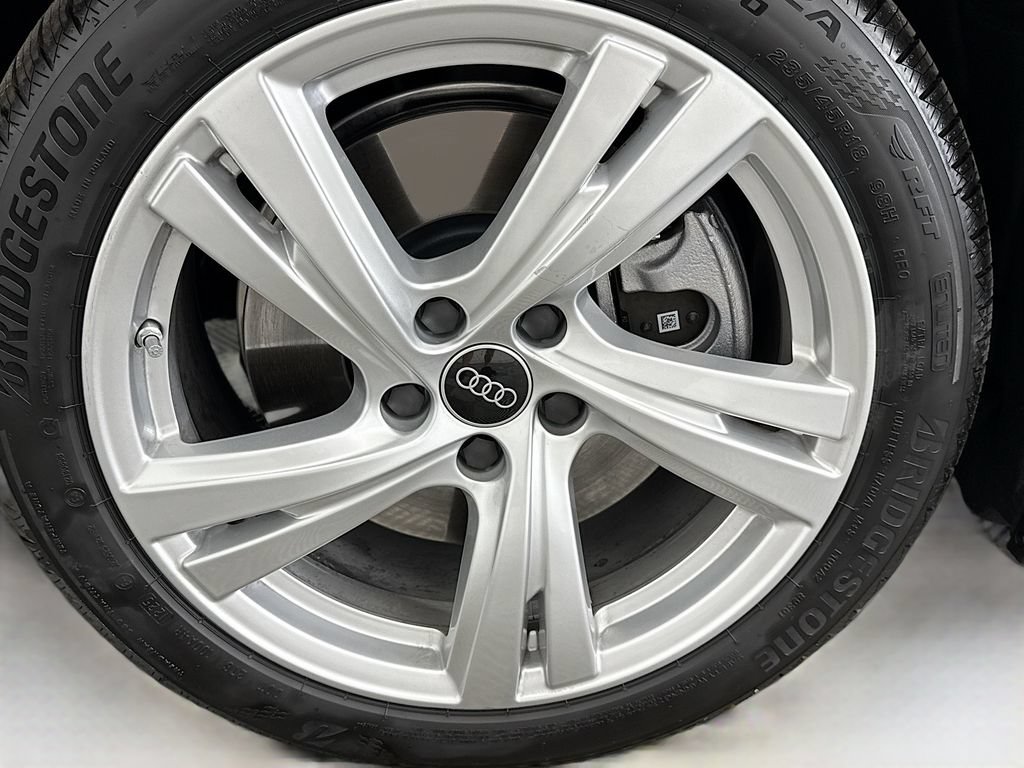 Used 2025 Audi A5 2.0T Premium w/ Convenience Package AWD/4WD image 29