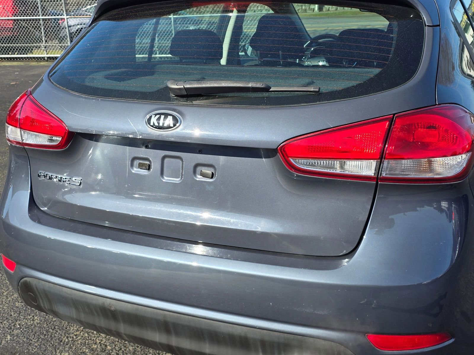 Used 2016 Kia Forte LX image 14