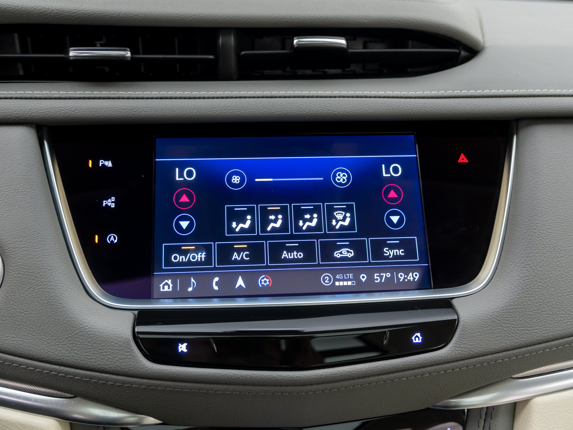 Used 2024 Cadillac XT5 Premium Luxury w/ Technology Package AWD/4WD image 27