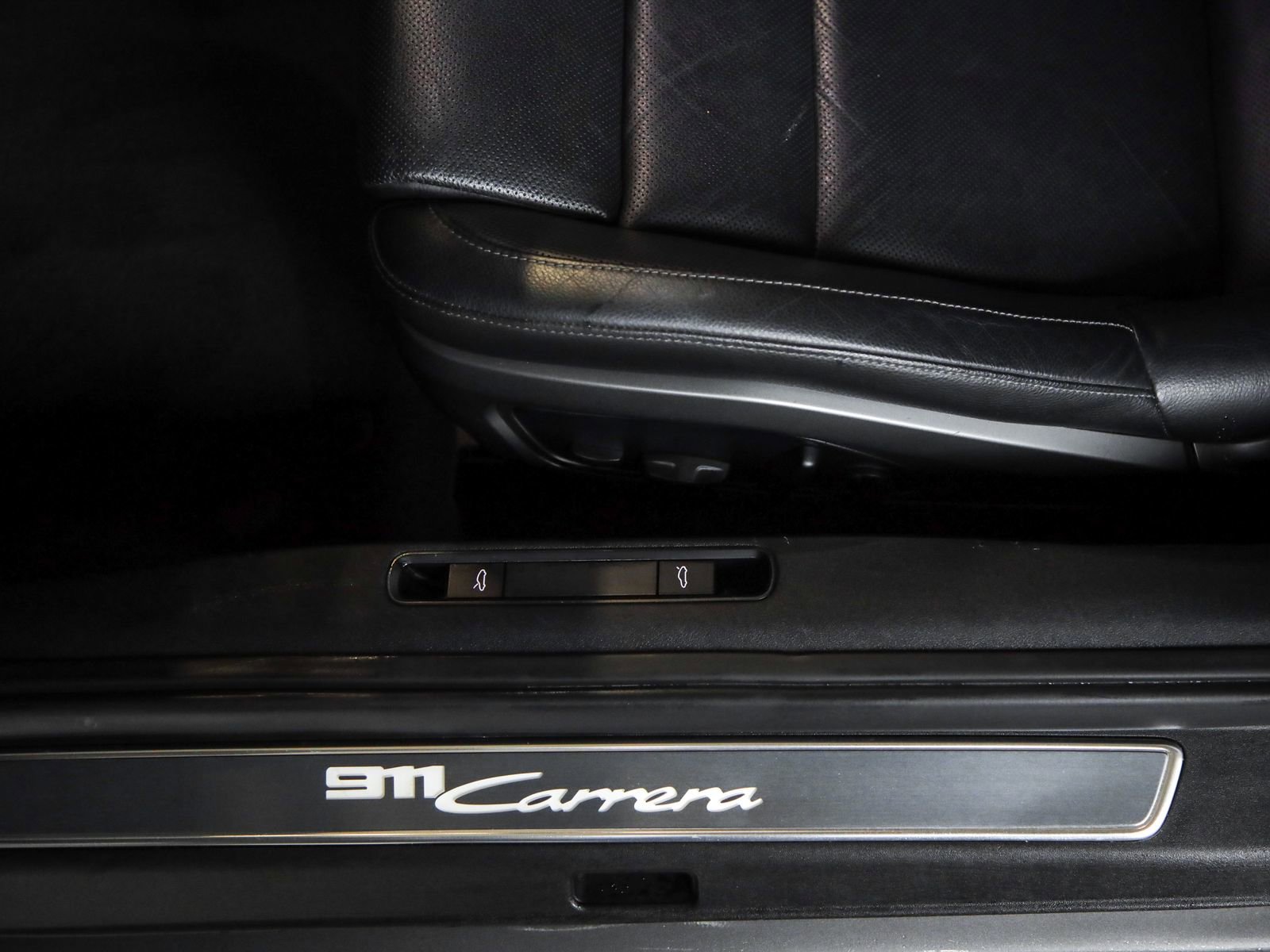 Certified 2020 Porsche 911 Carrera RWD image 21