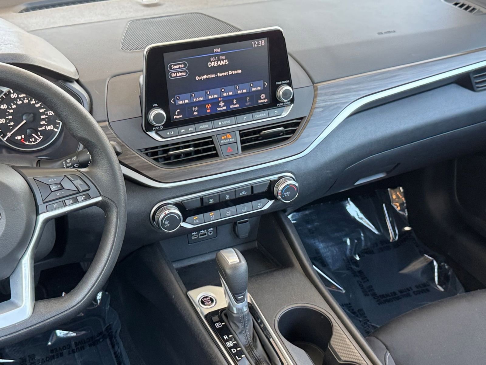 Used 2025 Nissan Altima 2.5 SV FWD image 20