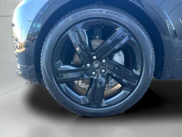 New 2025 Land Rover Discovery Dynamic SE image 37