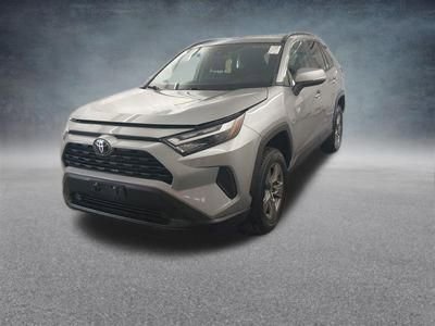 Used 2022 Toyota RAV4 XLE image 35