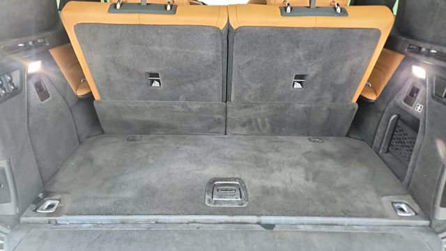 Used 2021 BMW X7 xDrive40i w/ M Sport Package image 15