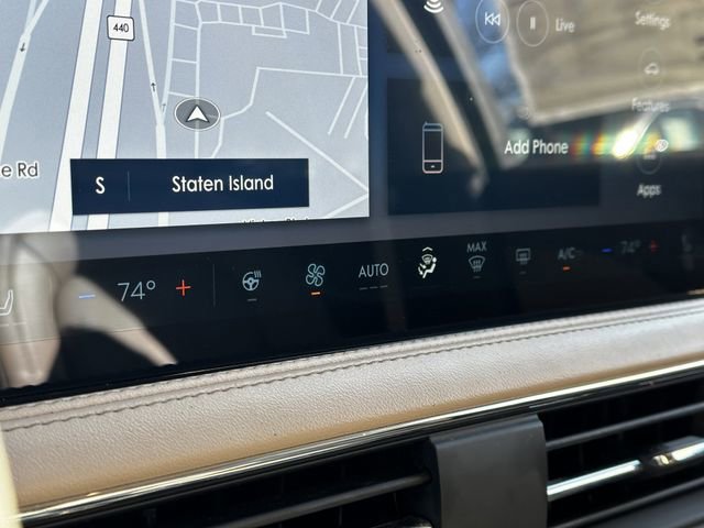 Certified 2024 Lincoln Corsair AWD w/ Equipment Group 101A image 23