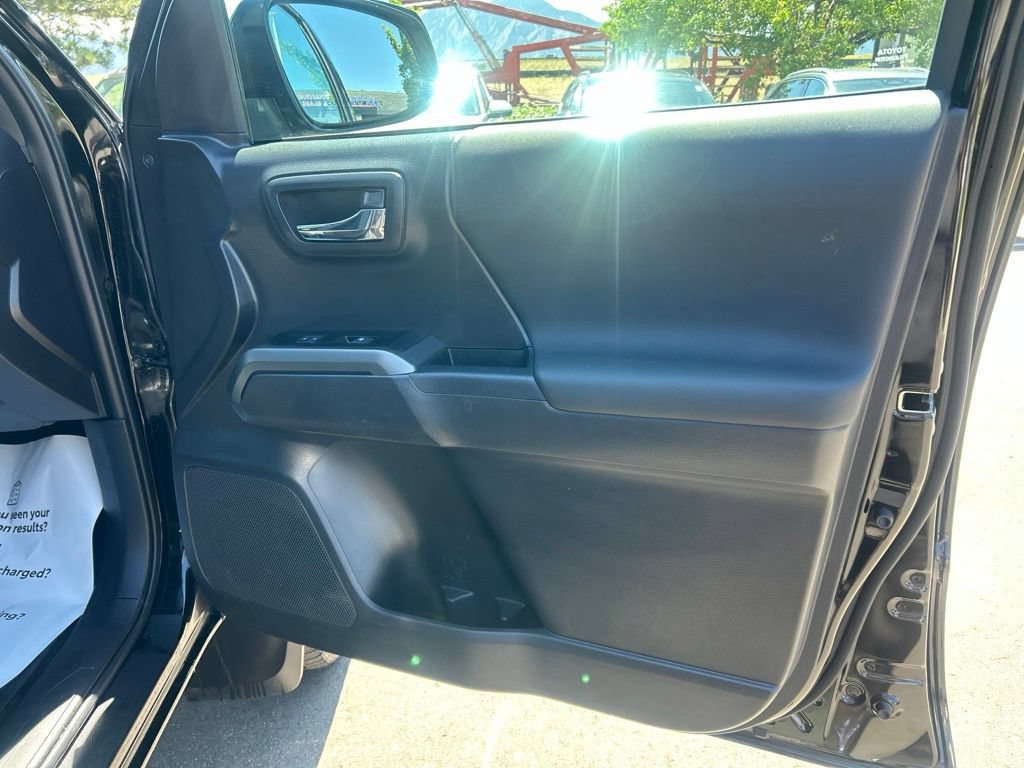 Used 2023 Toyota Tacoma TRD Sport AWD/4WD image 10