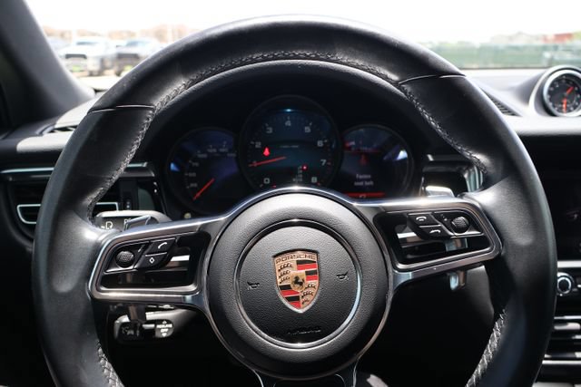 Used 2020 Porsche Macan AWD/4WD image 15