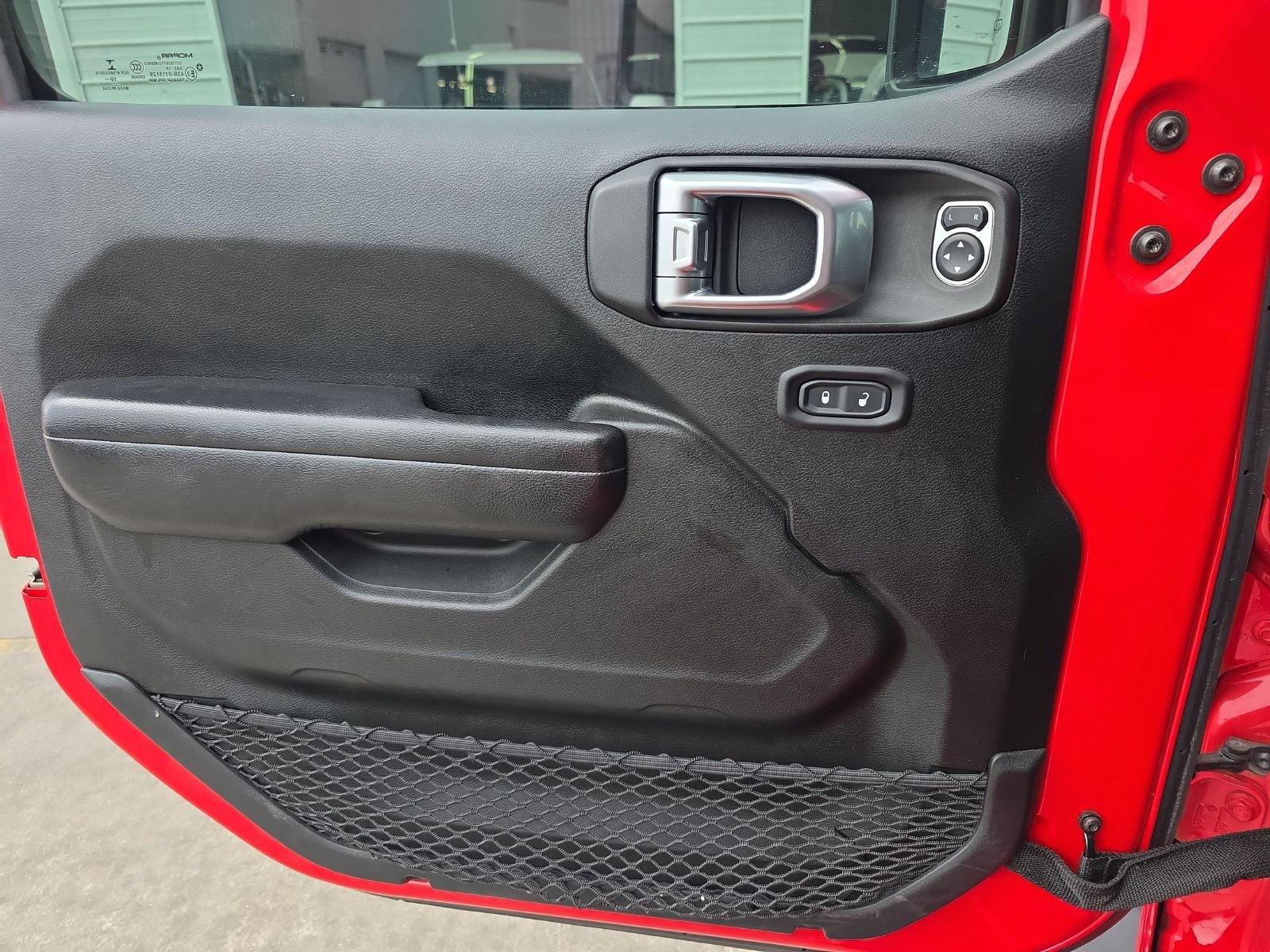 Used 2020 Jeep Wrangler Sport AWD/4WD image 23
