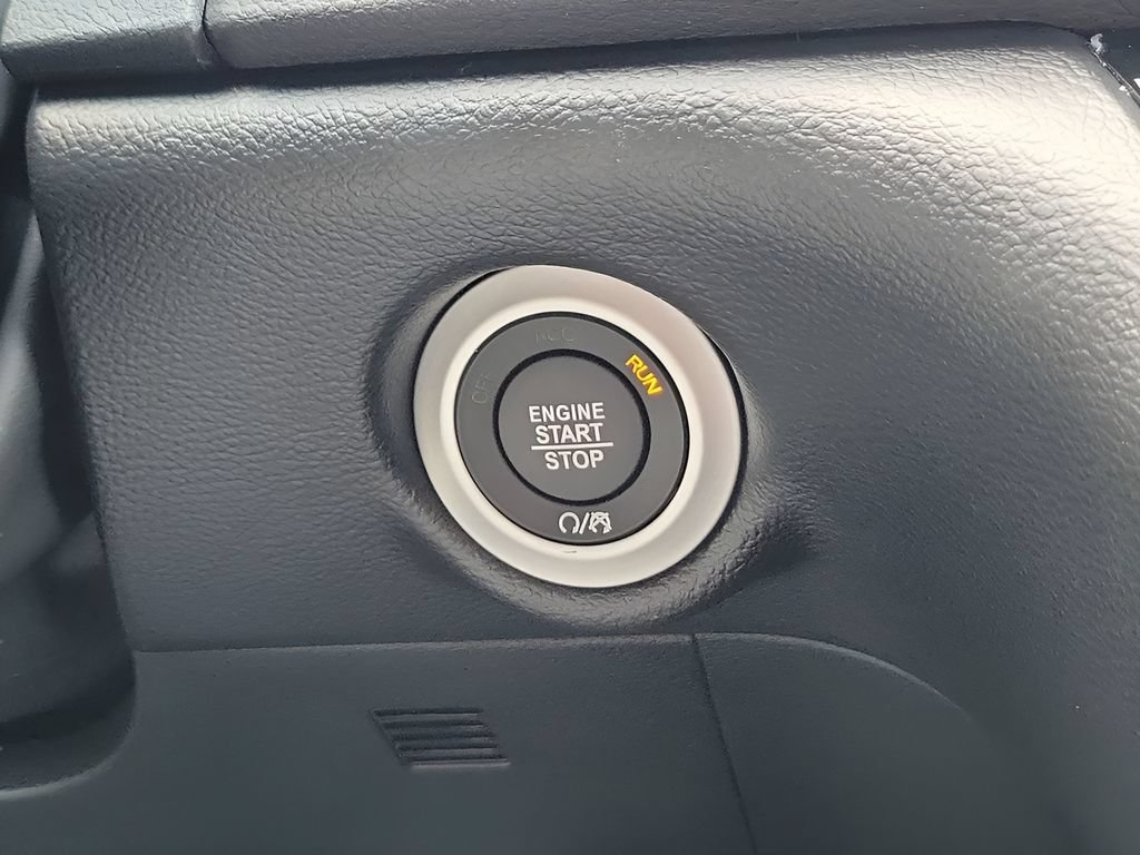 New 2026 Chrysler Voyager LX FWD image 37