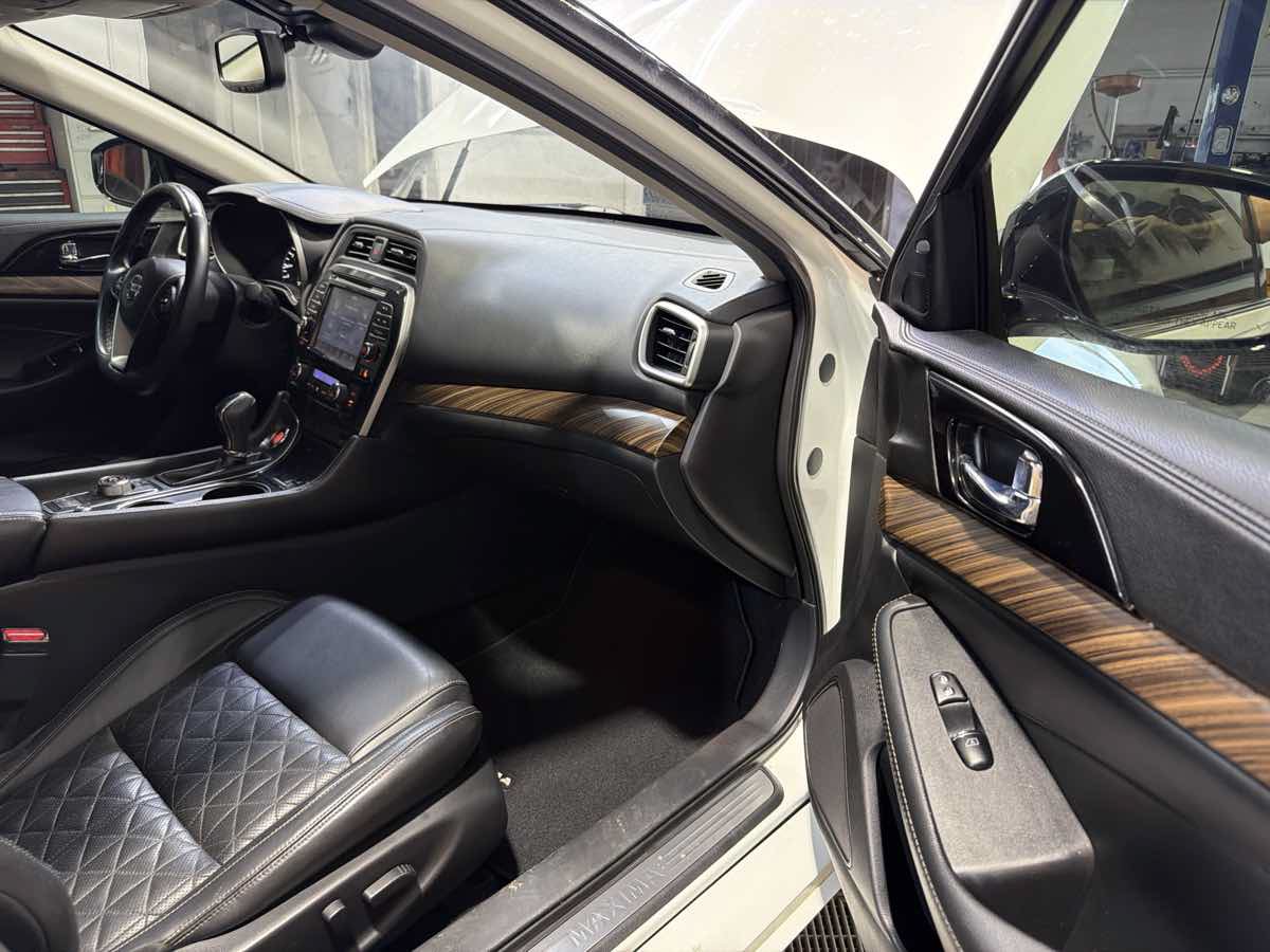 Used 2016 Nissan Maxima Platinum FWD image 26