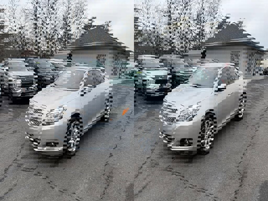 Used 2013 Chevrolet Malibu LTZ image 3