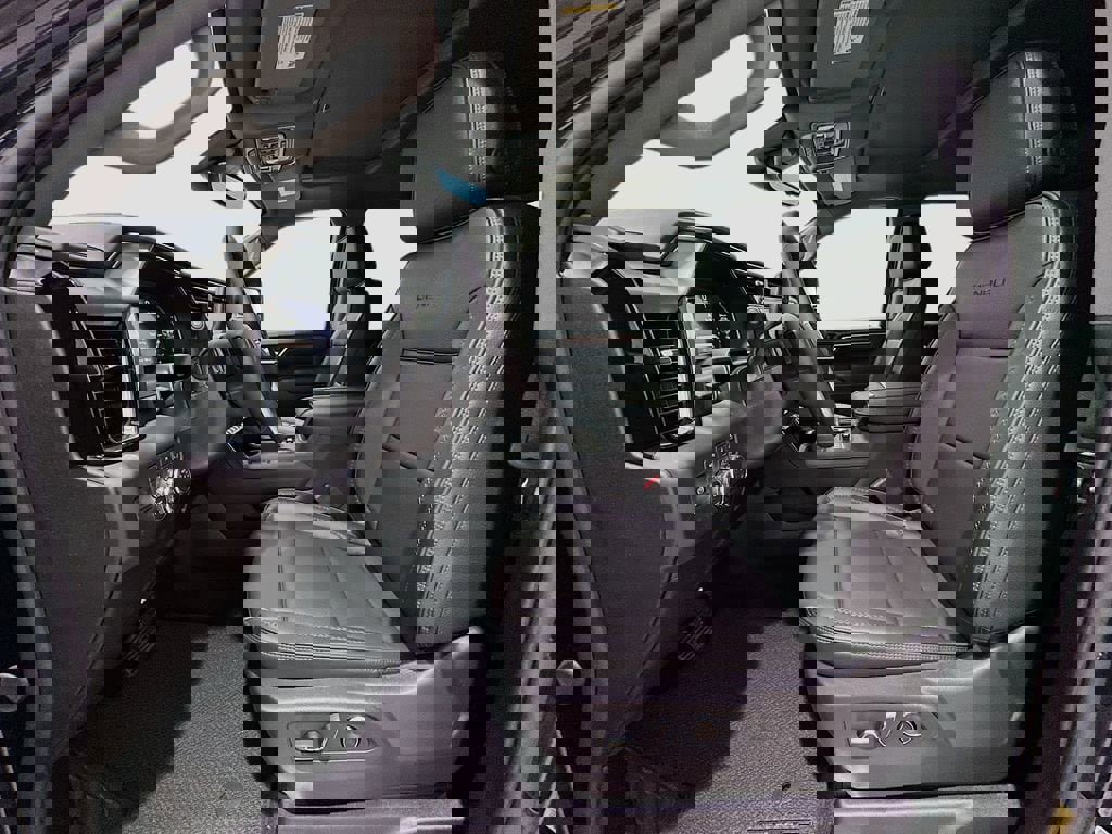 New 2026 GMC Sierra 2500 Denali w/ Denali Reserve Package image 21