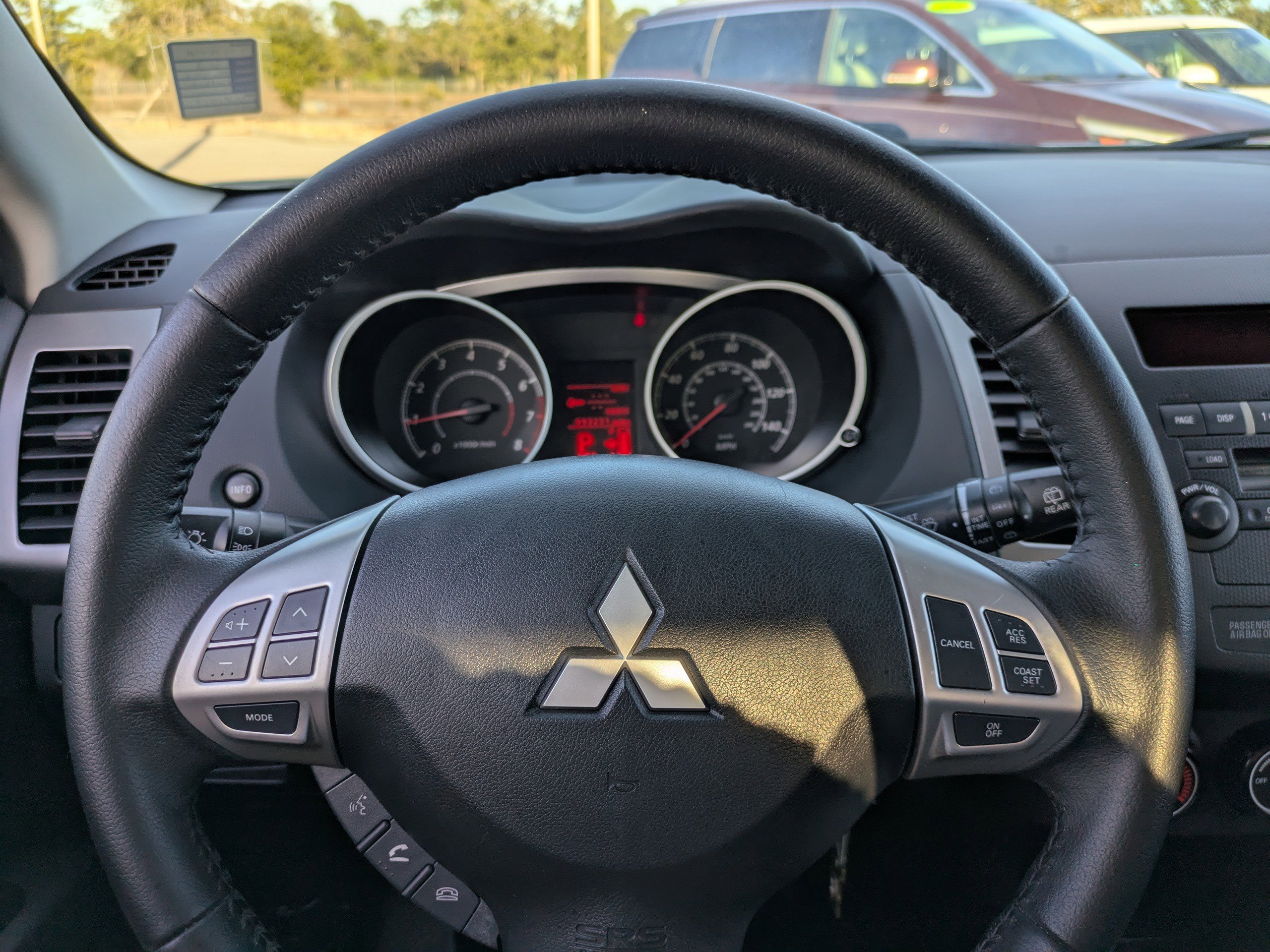 Used 2012 Mitsubishi Outlander ES image 23