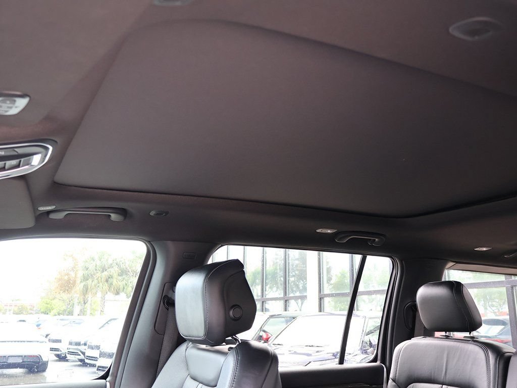Used 2022 Jeep Wagoneer Series II w/ Premium Group I AWD/4WD image 23