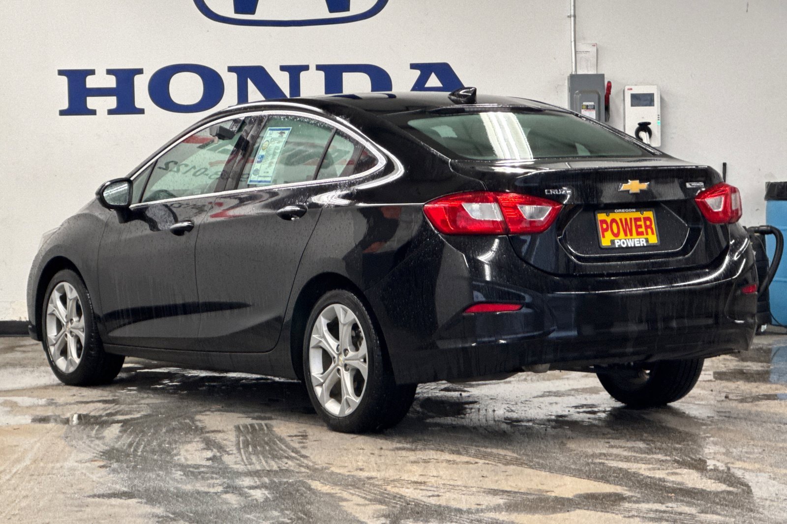 Used 2017 Chevrolet Cruze Premier image 5