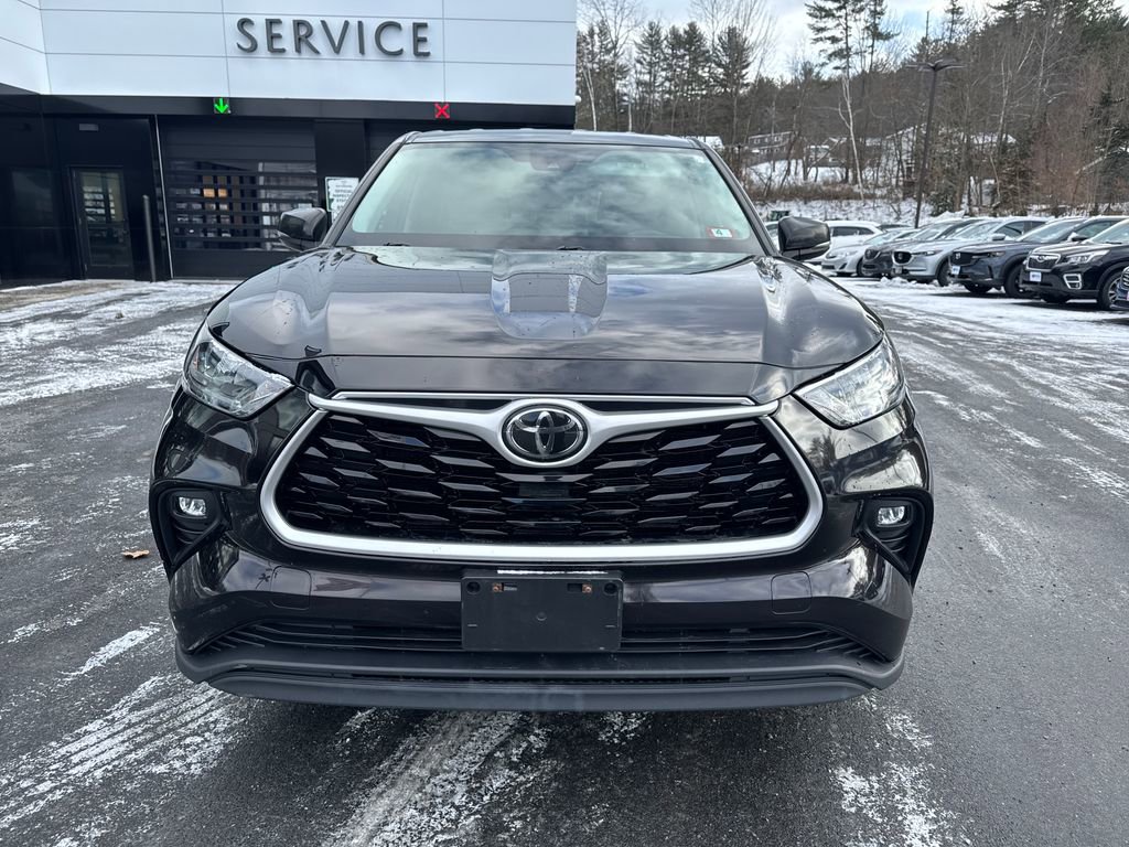 Used 2020 Toyota Highlander LE image 8