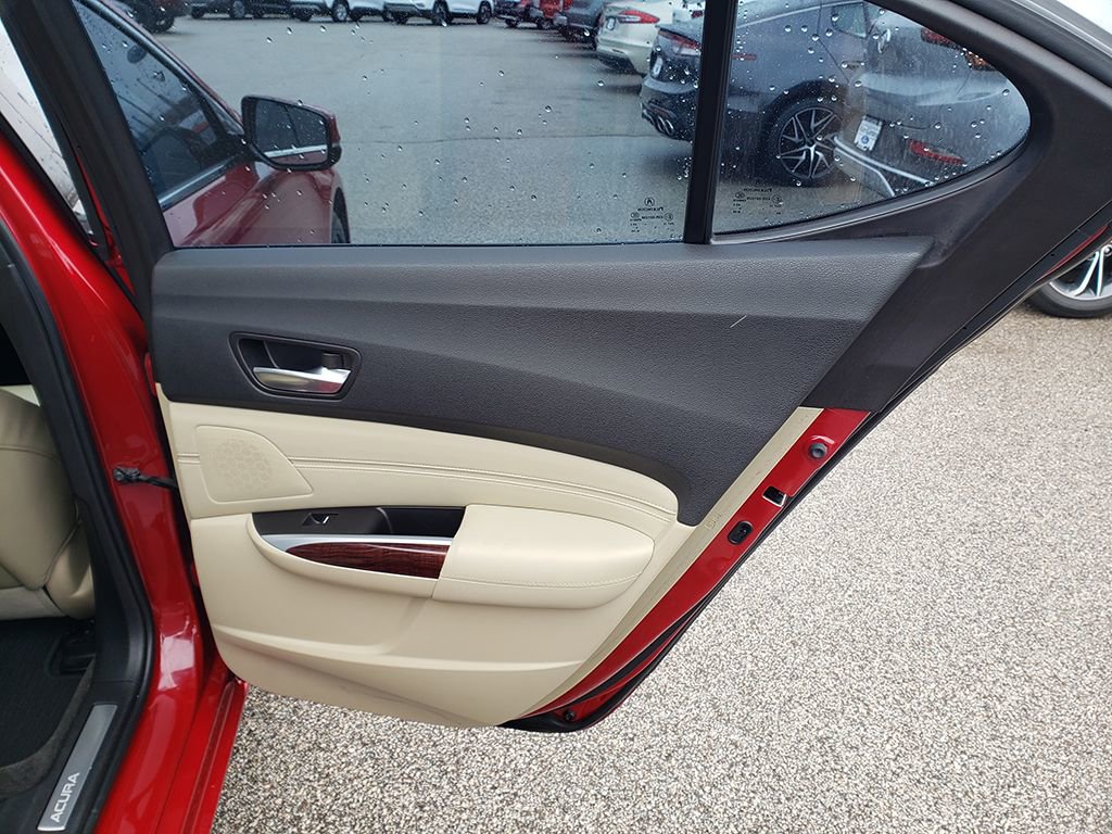 Used 2017 Acura TLX w/ Technology Package image 18