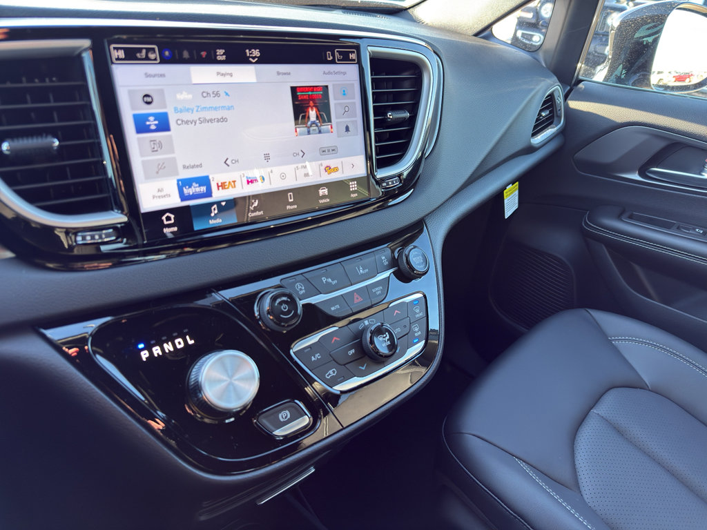 New 2026 Chrysler Voyager LX FWD image 20