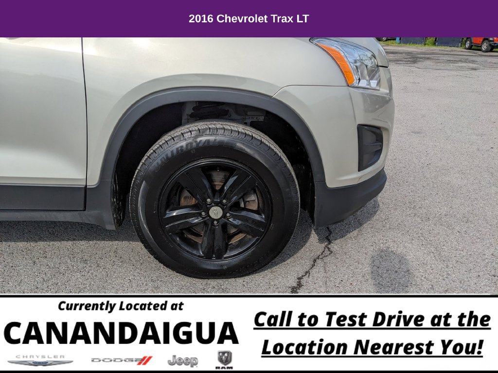 Used 2016 Chevrolet Trax LT w/ LT Convenience Package AWD/4WD image 34