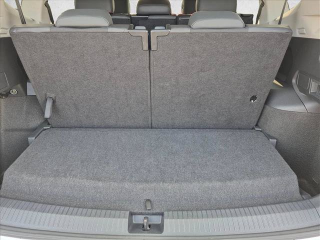 Used 2024 Volkswagen Tiguan Wolfsburg Edition FWD image 6