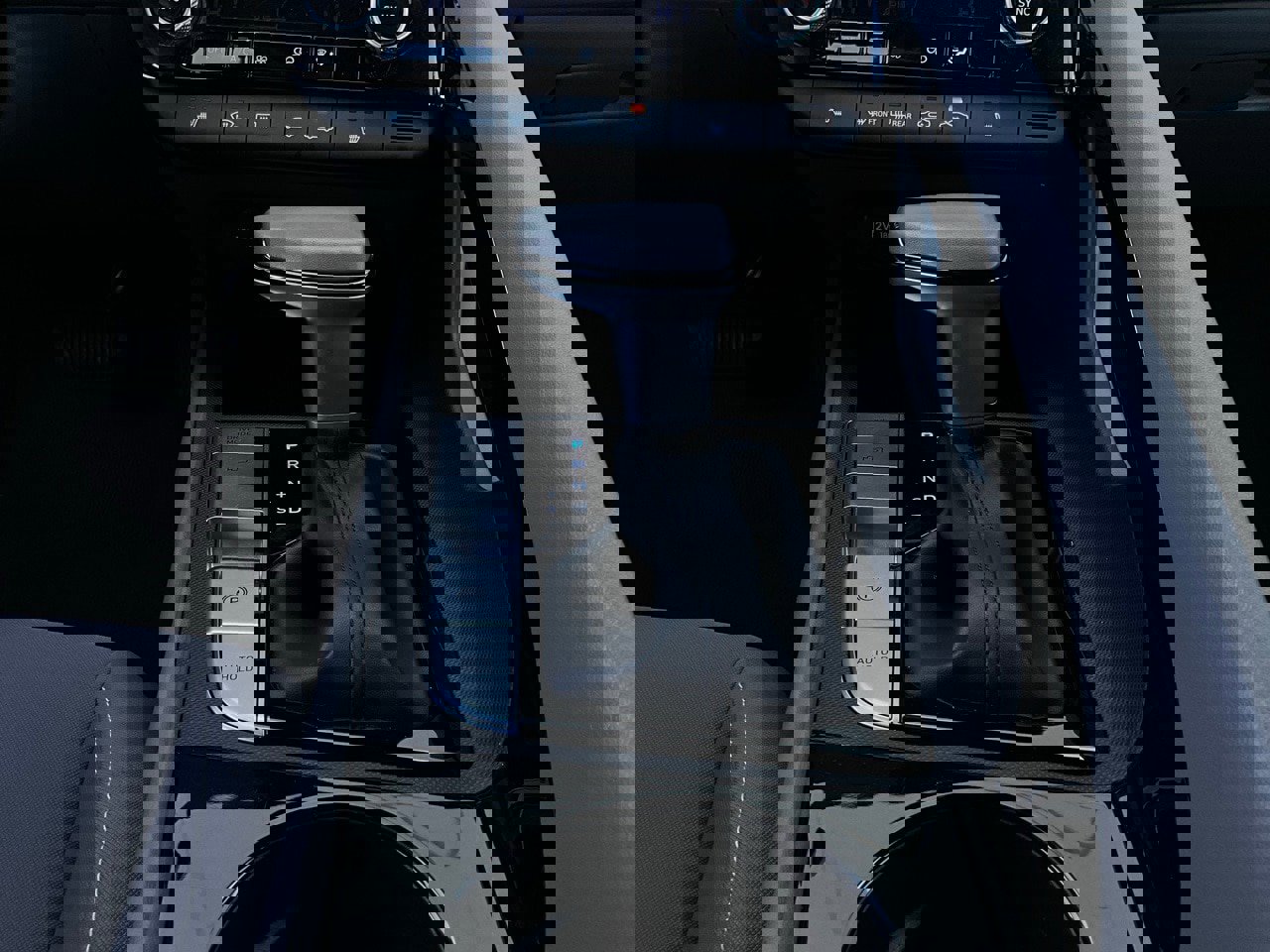 Used 2025 Hyundai Elantra SEL image 23