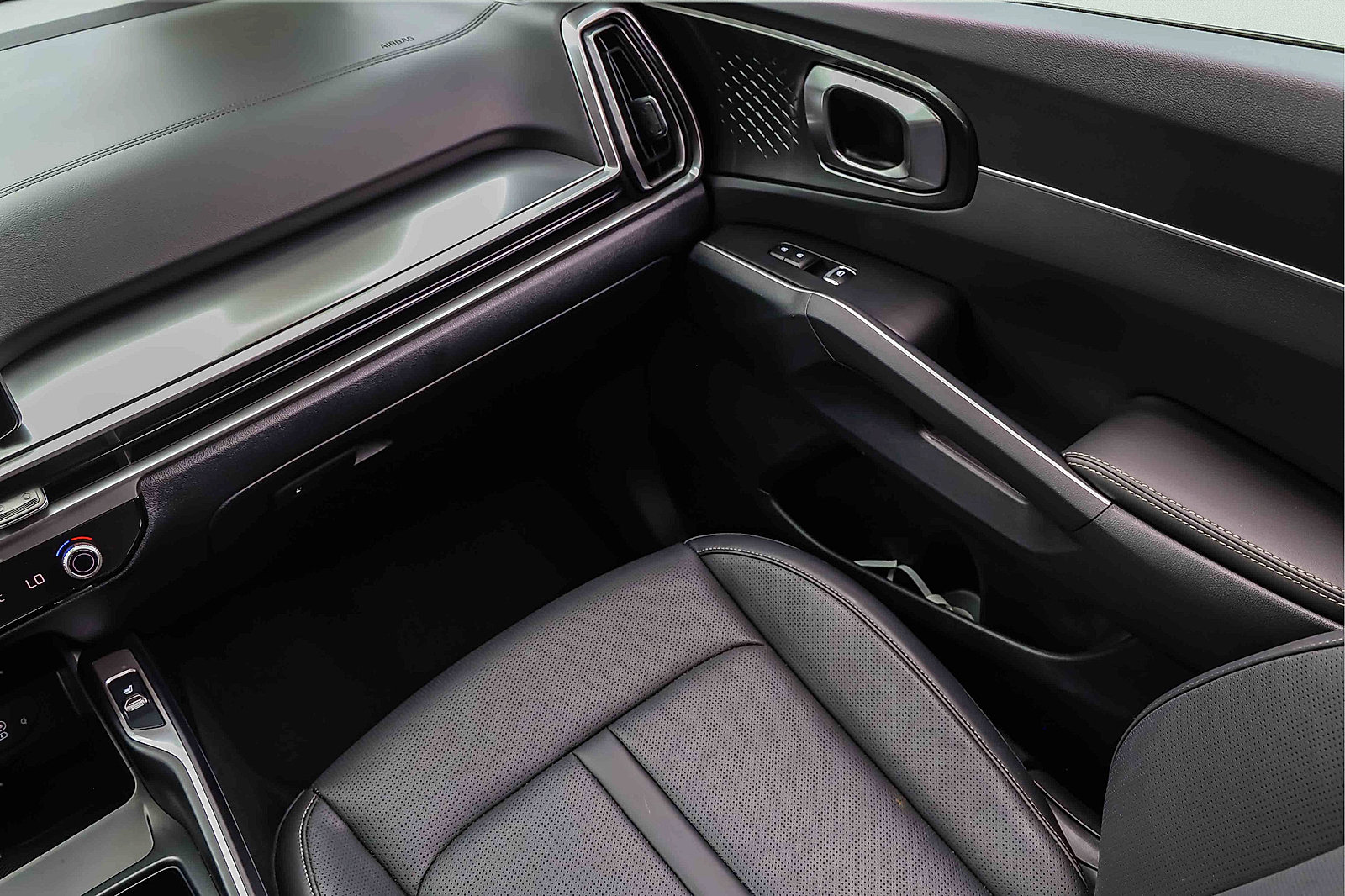 Certified 2026 Kia Sorento S FWD image 18