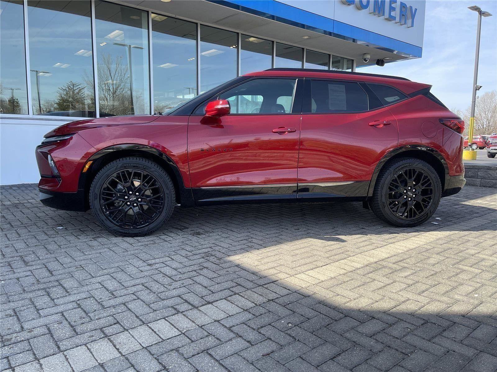 Used 2023 Chevrolet Blazer RS w/ Driver Confidence II Package AWD/4WD image 2