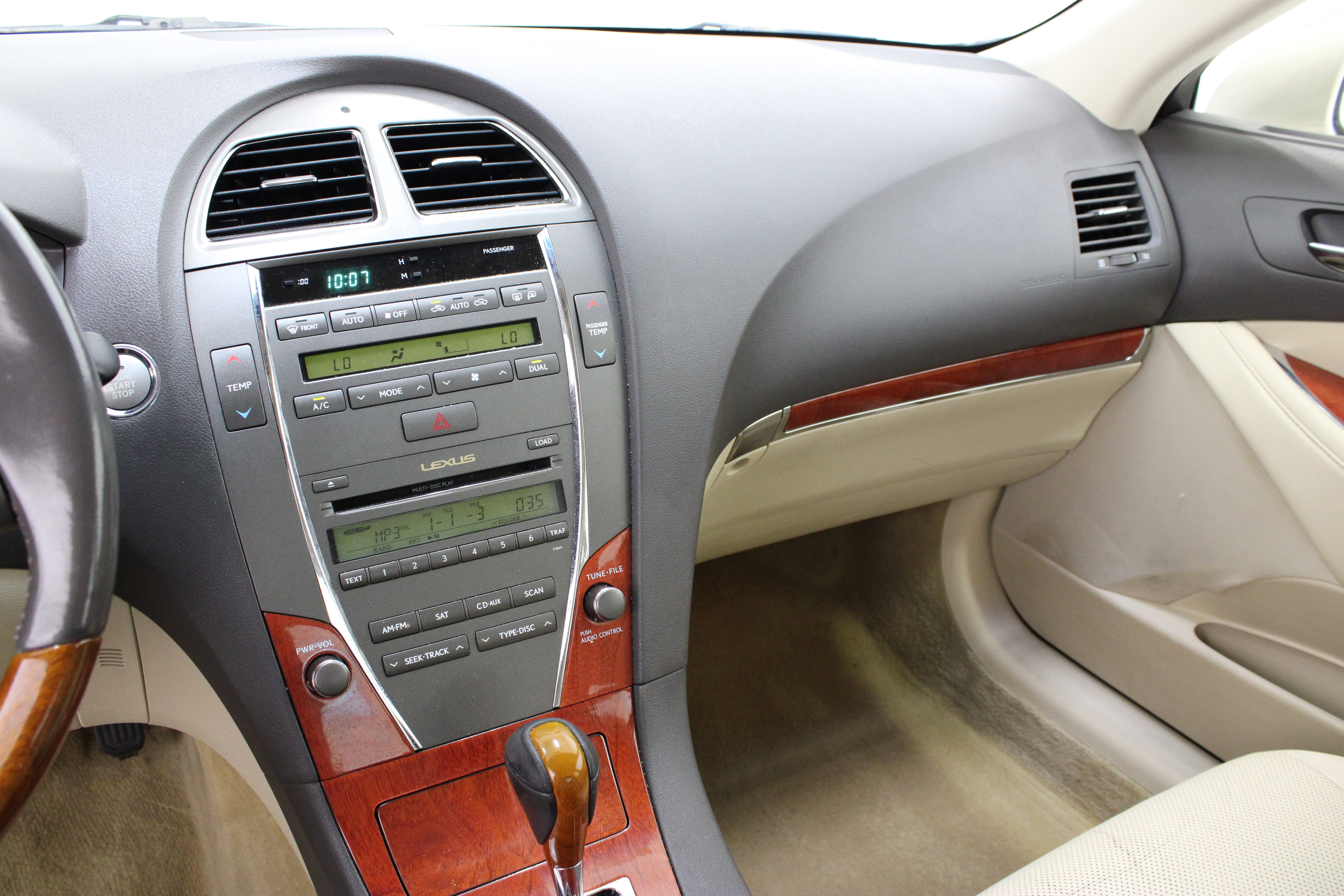 Used 2012 Lexus ES 350 FWD image 16