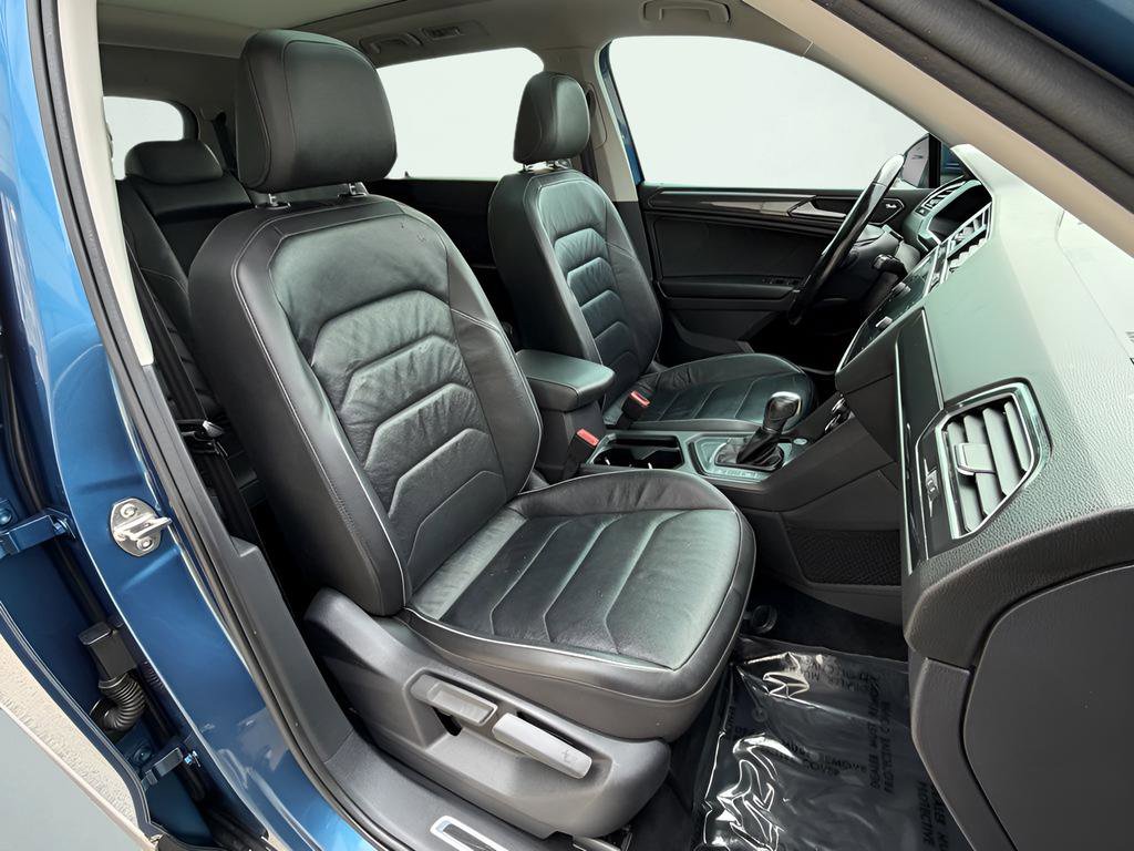 Used 2018 Volkswagen Tiguan SEL Premium image 31