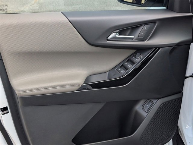 New 2026 Chevrolet Equinox LT w/ Convenience Package II image 12