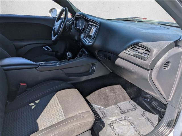 Used 2021 Dodge Challenger SXT image 23