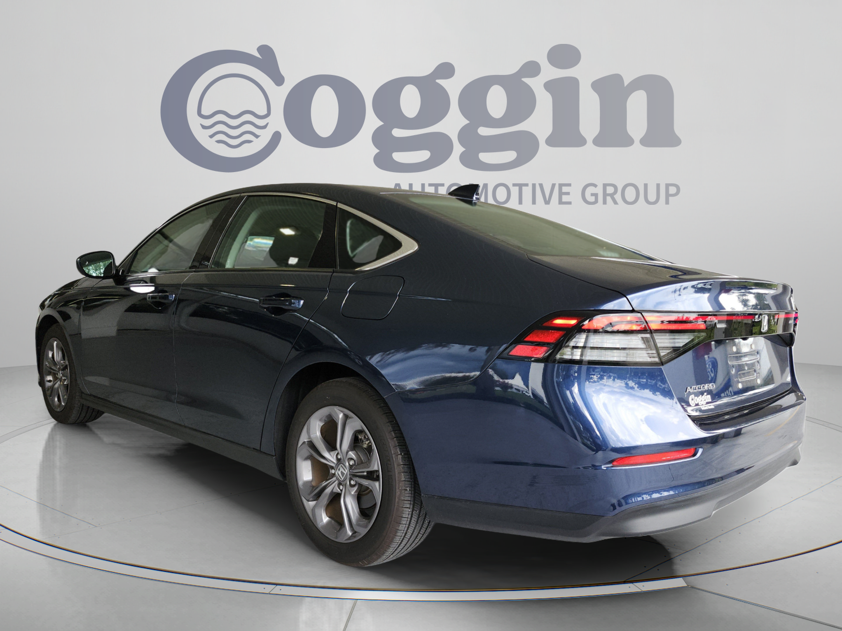 Used 2024 Honda Accord EX image 4