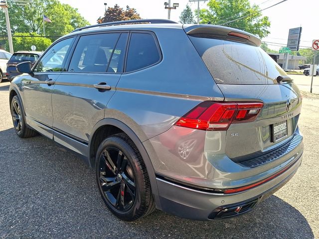 Used 2023 Volkswagen Tiguan SE R-Line AWD/4WD image 4