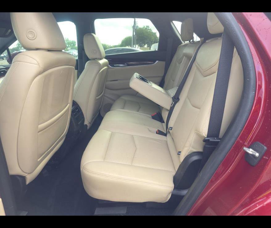 Used 2018 Cadillac XT5 Luxury w/ Driver Awareness Package FWD image 7