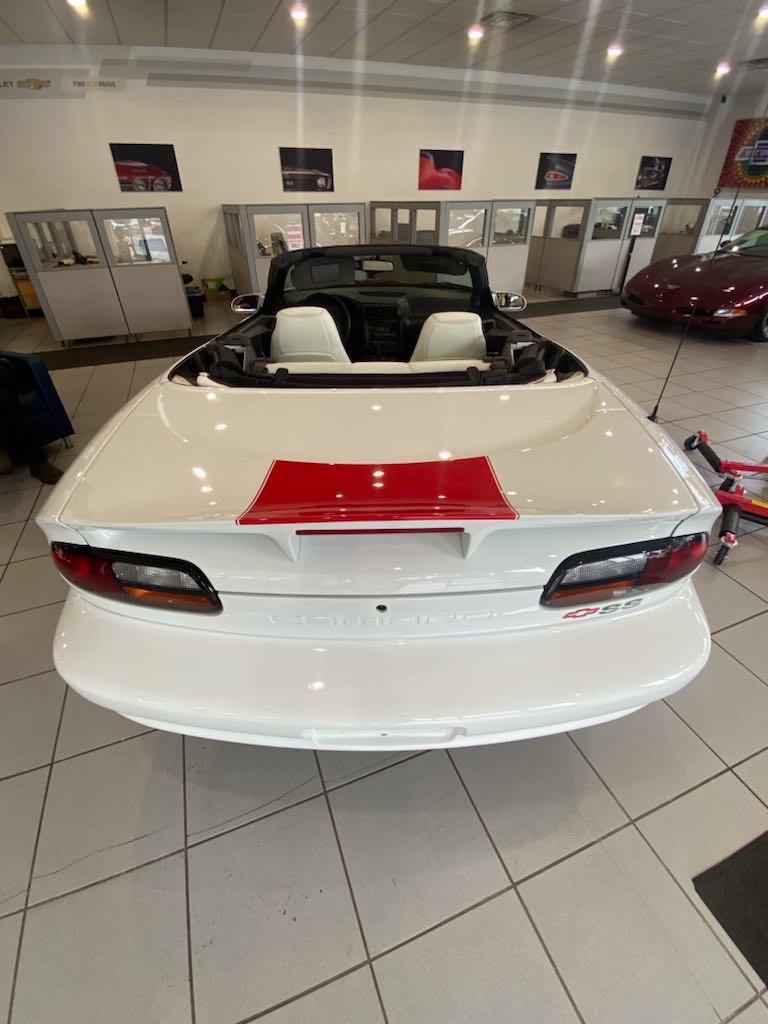 Used 1998 Chevrolet Camaro Z28 w/ SS Performance/Appearance Pkg RWD image 8