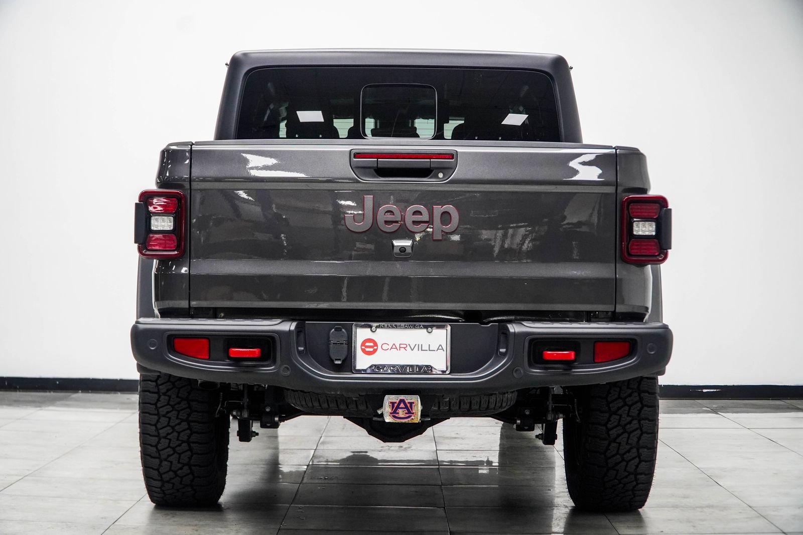 Used 2024 Jeep Gladiator Rubicon w/ Technology Group AWD/4WD image 19