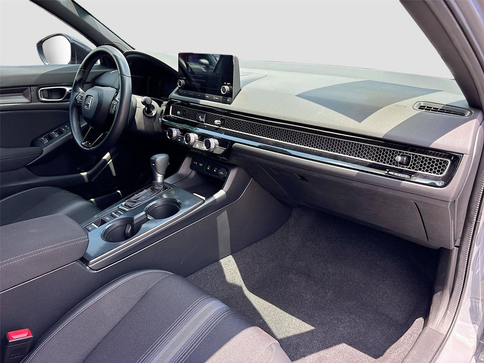 Certified 2025 Honda Civic Sport image 30
