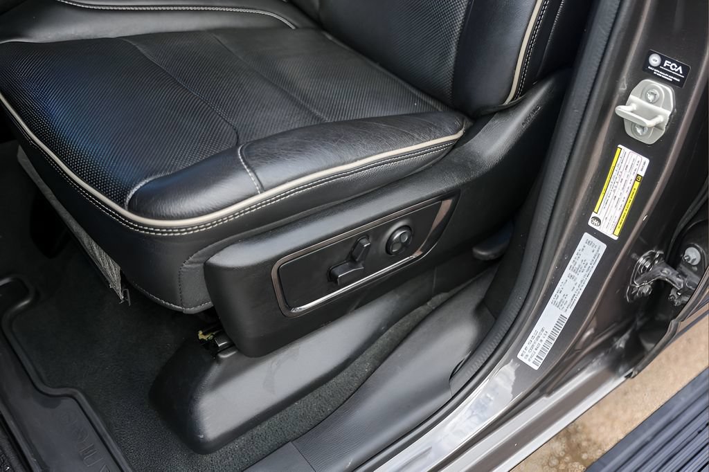 Used 2024 RAM 1500 Limited AWD/4WD image 10