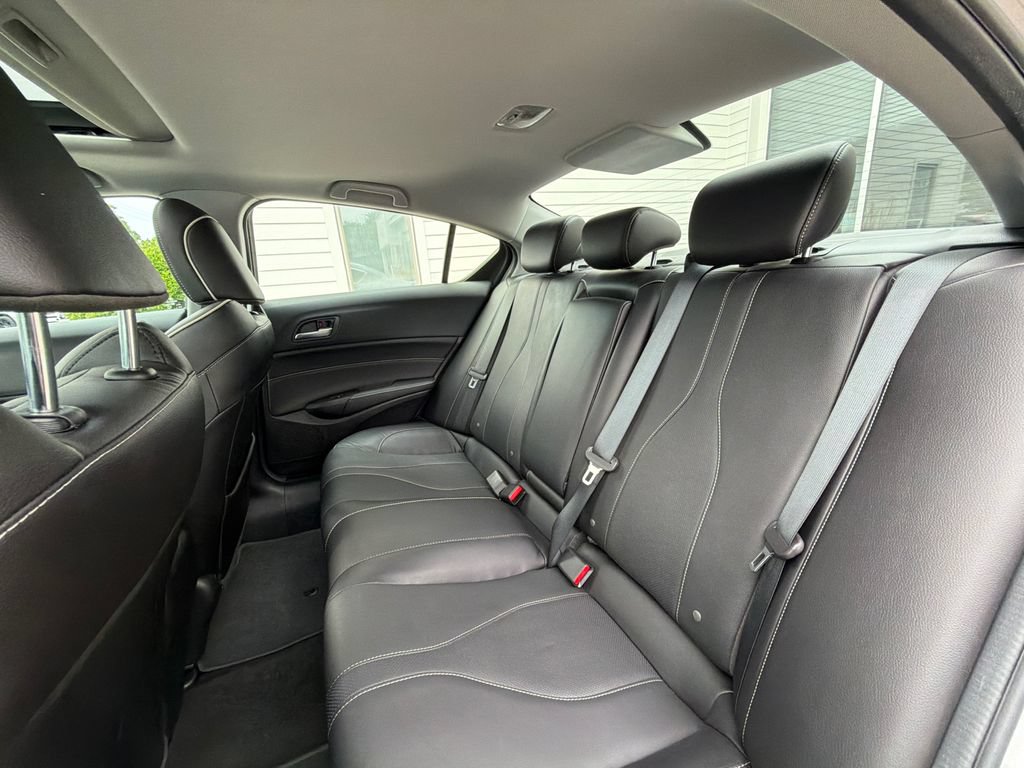 Used 2020 Acura ILX FWD image 29