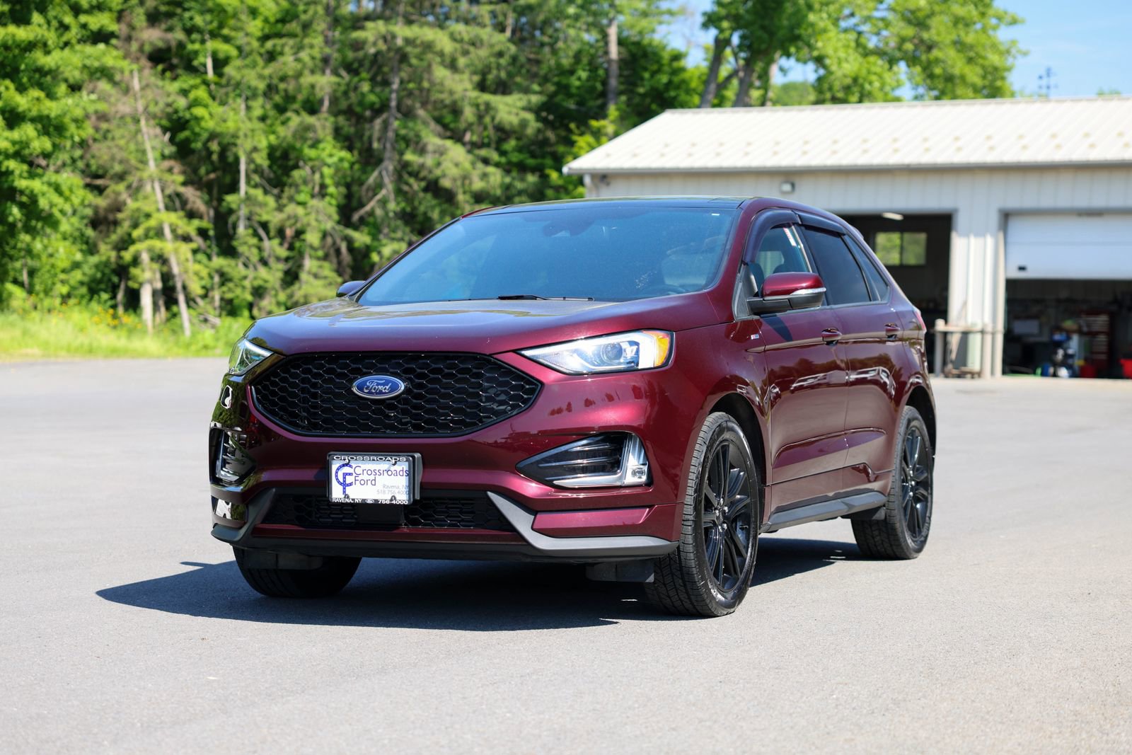 Used 2020 Ford Edge ST-Line w/ Cold Weather Package AWD/4WD image 1