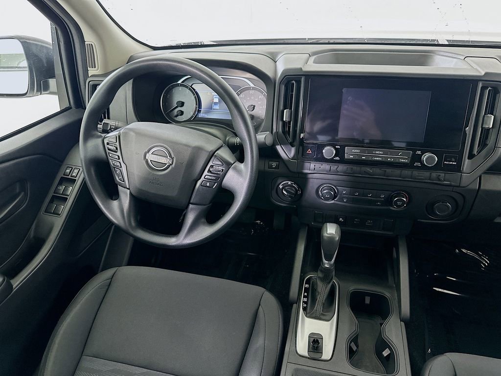 Used 2025 Nissan Frontier S image 17
