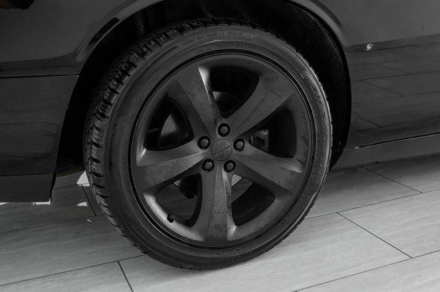Used 2014 Dodge Challenger R/T image 39