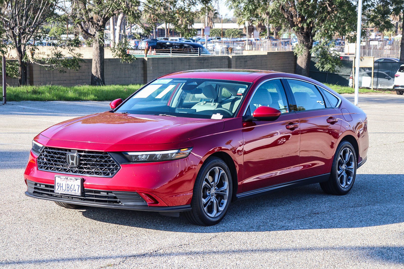 Certified 2023 Honda Accord EX image 3