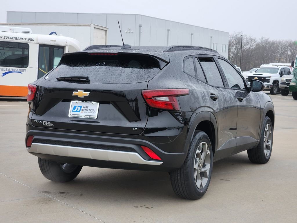 New 2026 Chevrolet Trax LT w/ Driver Confidence Package image 4