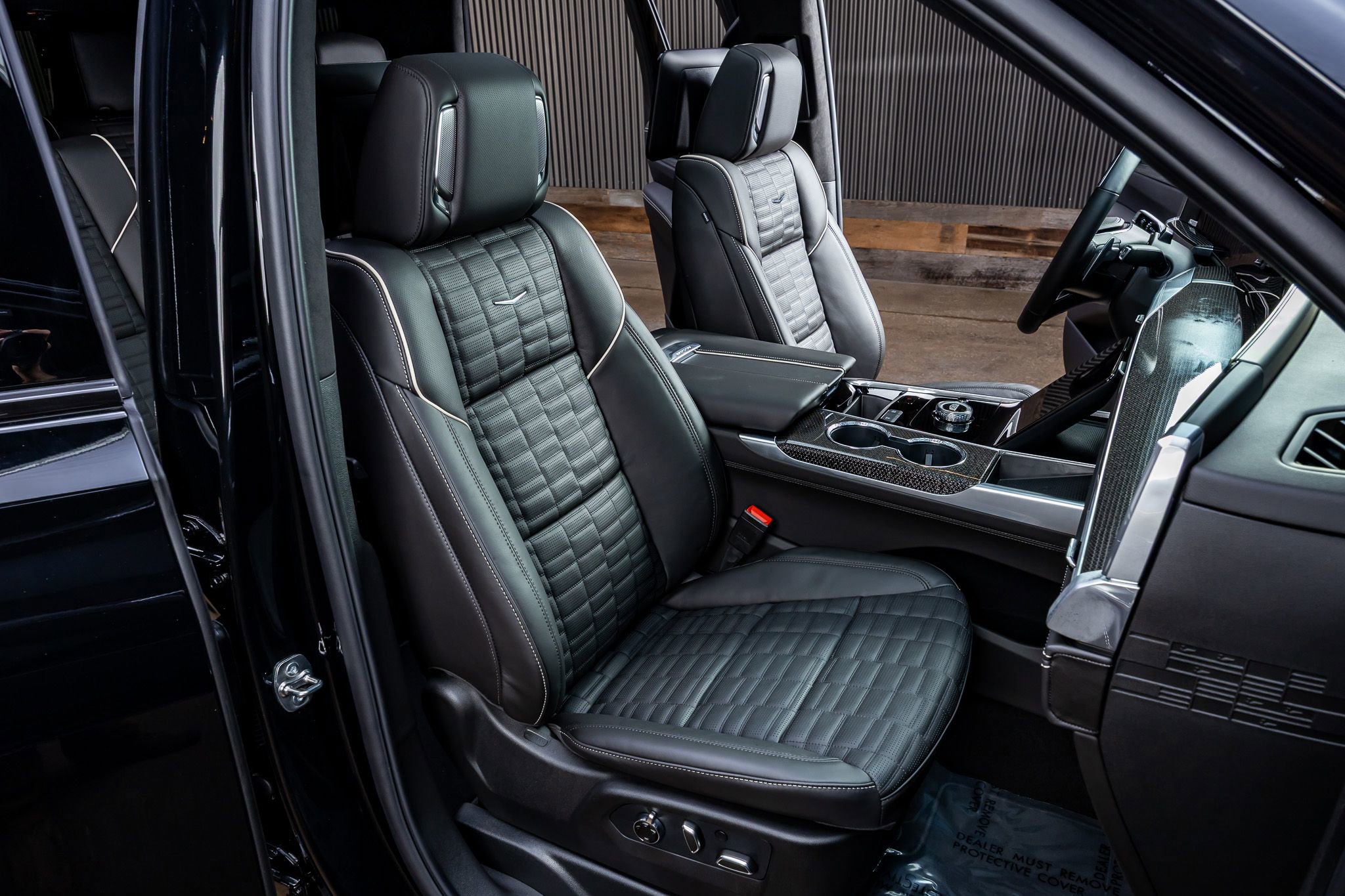 Used 2026 Cadillac Escalade V AWD/4WD image 31