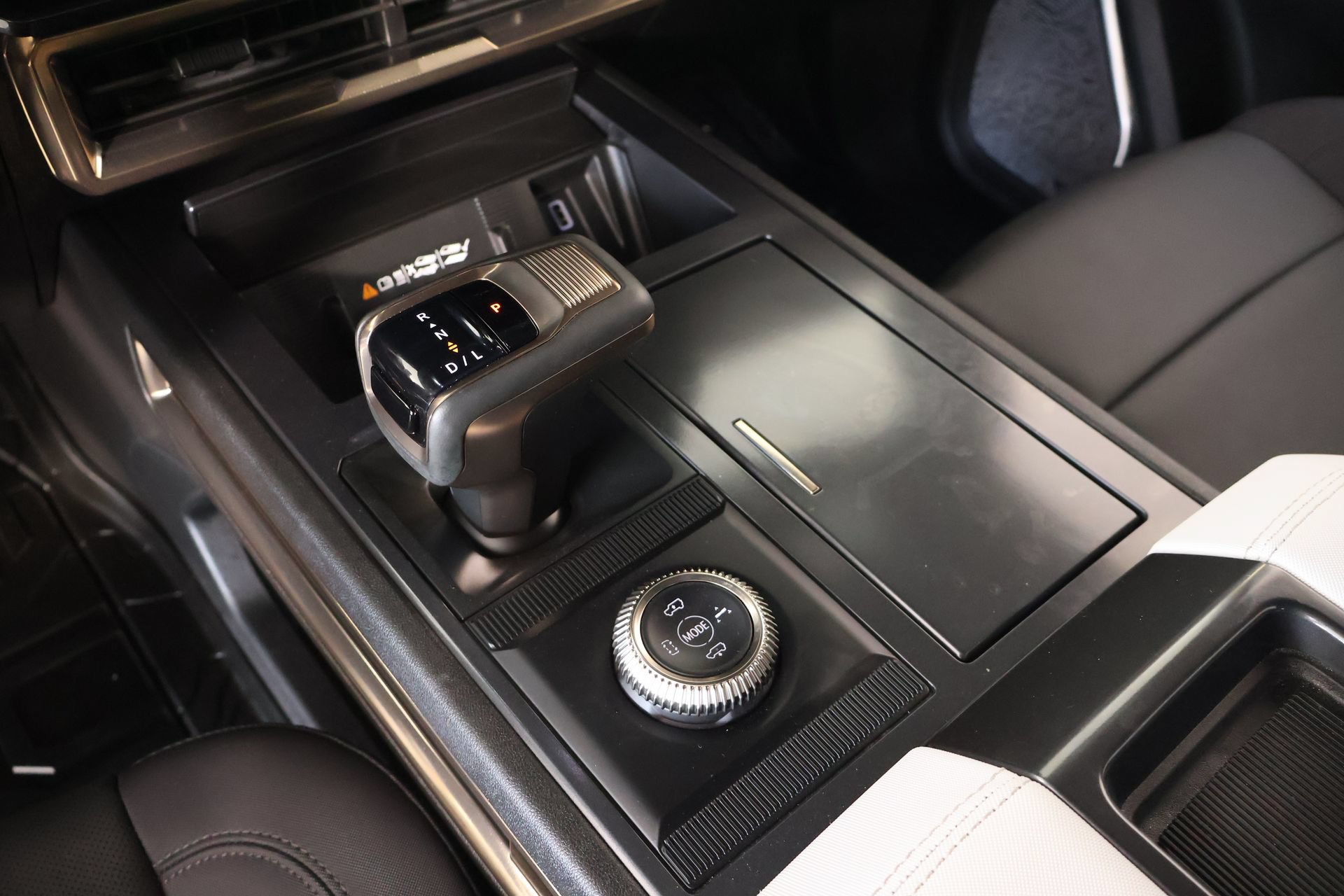 Used 2025 GMC Hummer EV 3X AWD/4WD image 8