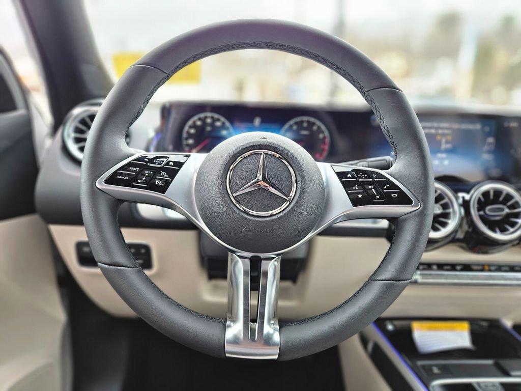 New 2026 Mercedes-Benz GLB 250 4MATIC image 24