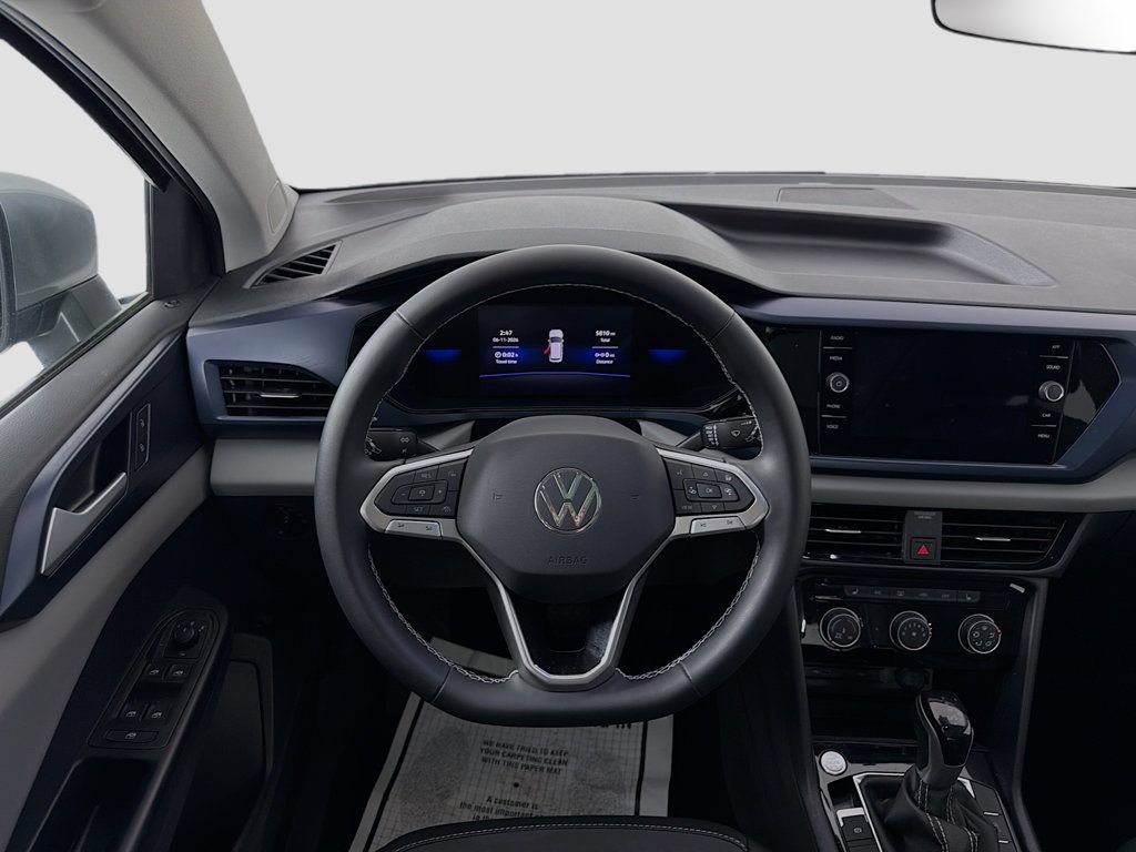 Used 2023 Volkswagen Taos SE w/ Panoramic Sunroof Package FWD image 22