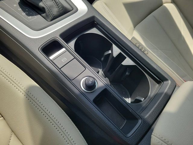 Certified 2025 Audi Q3 2.0T Premium Plus w/ Premium Plus Package image 27