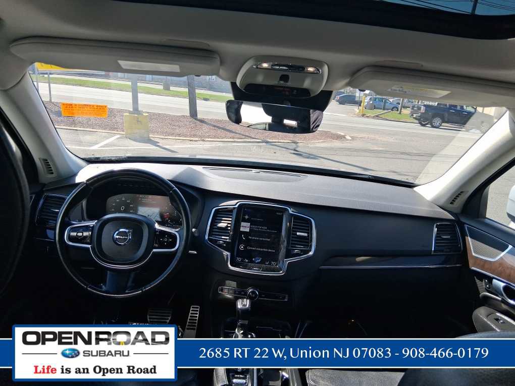 Used 2016 Volvo XC90 T6 Momentum image 12